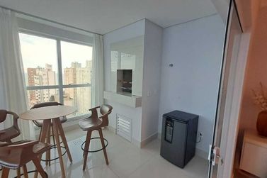 Apartamento &agrave; venda - 185m&sup2; - Meia Praia