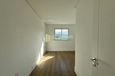 Apartamento &agrave; venda - 161m&sup2; - Centro