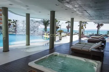 Apartamento &agrave; venda - 281m&sup2; - Meia Praia