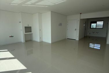 Apartamento &agrave; venda - 165m&sup2; - Centro