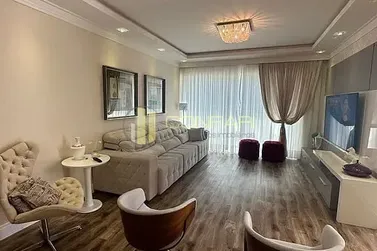 Apartamento &agrave; venda - 213m&sup2; - Meia Praia