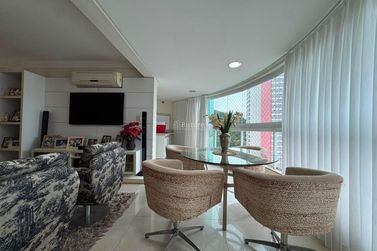 Apartamento &agrave; venda - 135m&sup2; - Pioneiros