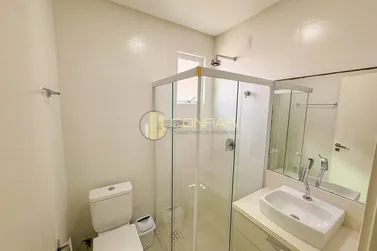 Apartamento &agrave; venda - 185m&sup2; - MEIA PRAIA