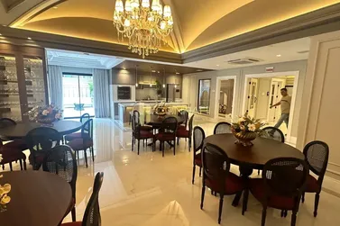 Apartamento &agrave; venda - 185m&sup2; - meia praia