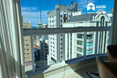 Apartamento para alugar - 142m&sup2; - Meia Praia