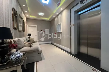 Apartamento &agrave; venda - 185m&sup2; - Meia Praia