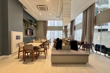 Apartamento &agrave; venda - 138m&sup2; - Centro