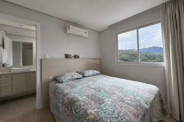 Apartamento &agrave; venda - 100m&sup2; - Centro