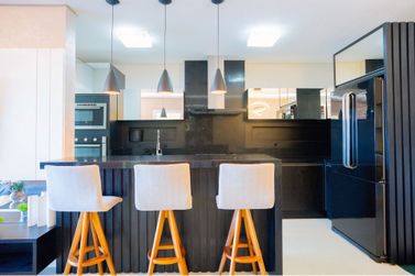 Apartamento &agrave; venda - 117m&sup2; - Meia Praia