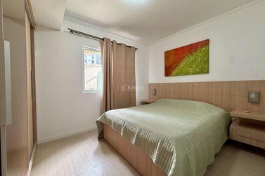 Apartamento &agrave; venda - 227m&sup2; - Centro