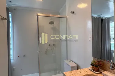 Apartamento &agrave; venda - 167m&sup2; - Meia Praia