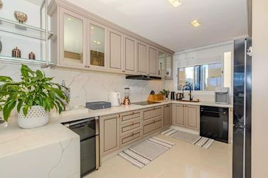 Apartamento &agrave; venda - 180m&sup2; - Centro