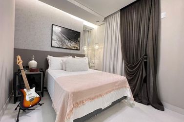 Apartamento &agrave; venda - 123m&sup2; - Meia Praia