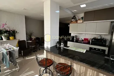 Apartamento &agrave; venda - 87m&sup2; - Meia praia