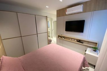 Apartamento &agrave; venda - 141m&sup2; - Meia Praia