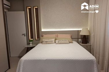 Apartamento para alugar - 142m&sup2; - Meia Praia