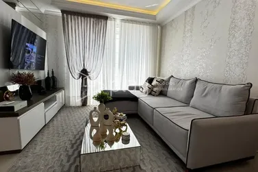Apartamento &agrave; venda - 158m&sup2; - Meia Praia