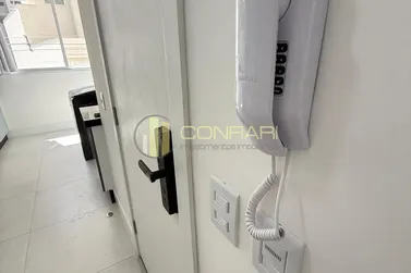 Apartamento &agrave; venda - 140m&sup2; - Meia Praia