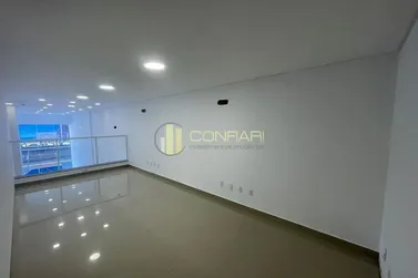 Sala Comercial &agrave; venda - 160m&sup2; - Meia Praia