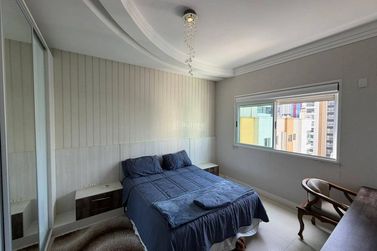 Apartamento &agrave; venda - 420m&sup2; - Meia Praia