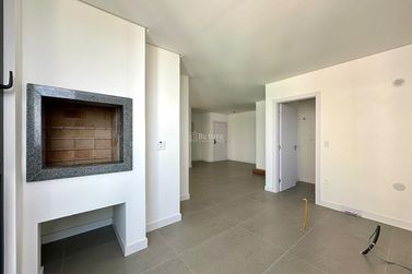 Apartamento &agrave; venda - 130m&sup2; - Meia Praia
