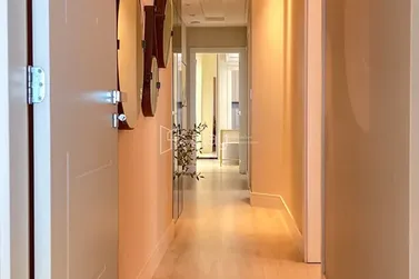 Apartamento &agrave; venda - 198m&sup2; - Meia Praia
