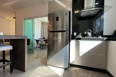 Apartamento &agrave; venda - 159m&sup2; - Meia Praia