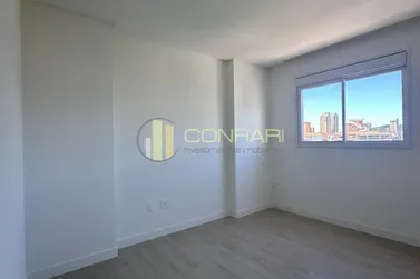 Apartamento &agrave; venda - 116m&sup2; - Meia Praia
