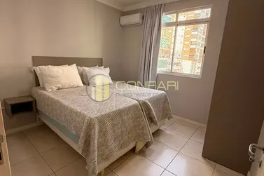 Apartamento &agrave; venda - 154m&sup2; - Meia Praia