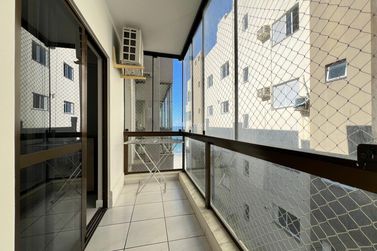 Apartamento &agrave; venda - 160m&sup2; - Meia Praia