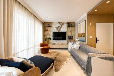 Apartamento &agrave; venda - 145m&sup2; - Meia Praia