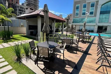 Apartamento &agrave; venda - 117m&sup2; - meia praia