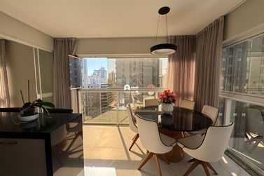 Apartamento para alugar - 137m&sup2; - Meia Praia