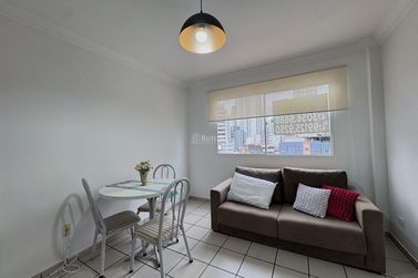 Apartamento &agrave; venda - 52m&sup2; - Centro