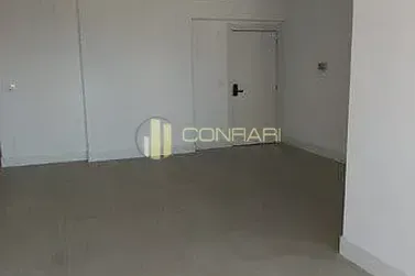 Apartamento &agrave; venda - 128m&sup2; - Meia Praia