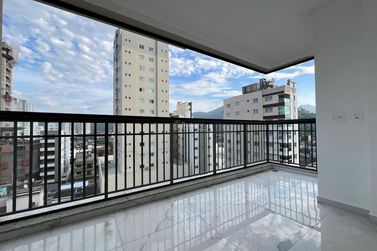 Apartamento &agrave; venda - 117m&sup2; - Centro