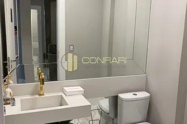 Apartamento &agrave; venda - 140m&sup2; - Meia Praia