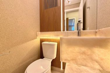 Apartamento &agrave; venda - 135m&sup2; - Meia Praia