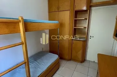 Apartamento &agrave; venda - 102m&sup2; - Meia Praia