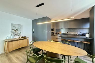 Apartamento &agrave; venda - 240m&sup2; - Meia Praia
