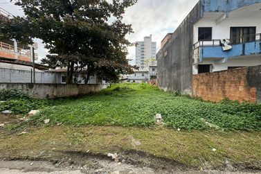Terreno &agrave; venda - 261m&sup2; - Andorinha