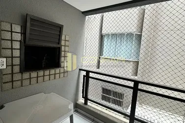 Apartamento para alugar - 103m&sup2; - Meia Praia