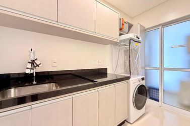 Apartamento &agrave; venda - 160m&sup2; - Meia Praia