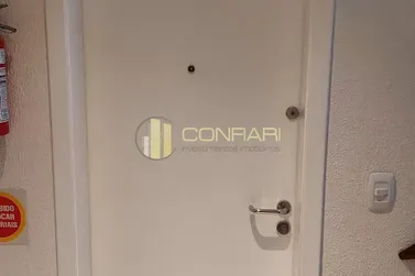 Apartamento para alugar - 70m&sup2; - meia praia