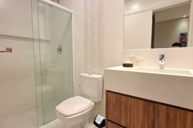 Apartamento para alugar - 132m&sup2; - Meia Praia