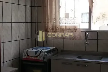 Apartamento &agrave; venda - 76m&sup2; - centro