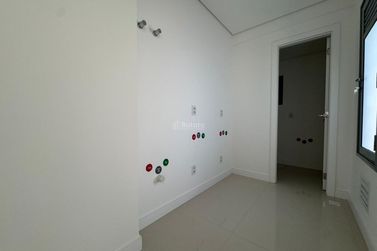 Apartamento &agrave; venda - 171m&sup2; - Centro