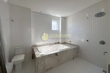 Apartamento &agrave; venda - 279m&sup2; - Meia Praia