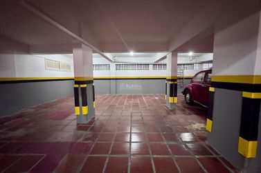Apartamento &agrave; venda - 80m&sup2; - Centro