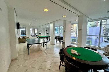Apartamento &agrave; venda - Meia Praia